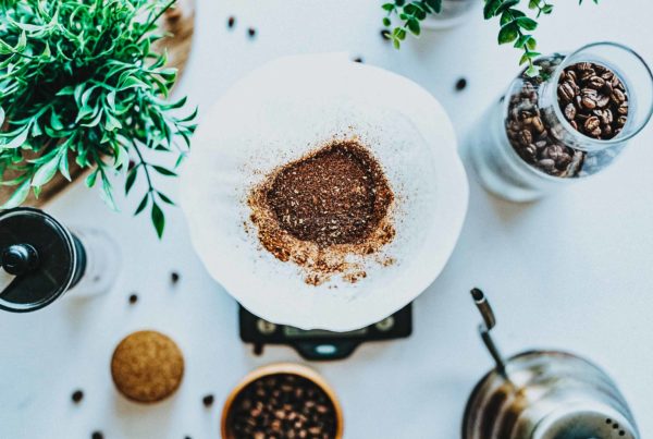 Hochbeet mit Kaffeesatz düngen